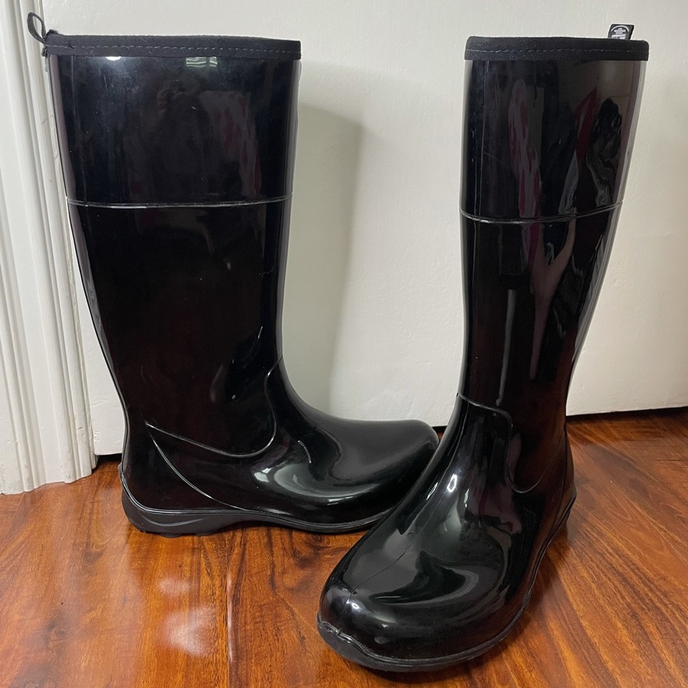 Kamik Patent Rubber Rain Boots Black Sleek